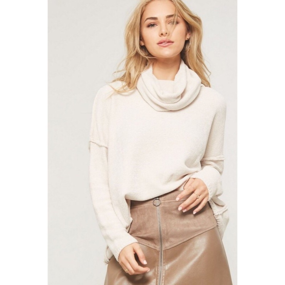 >>LAST<< Lynn Cowl Neck Knit Sweater - Picture 4 of 4